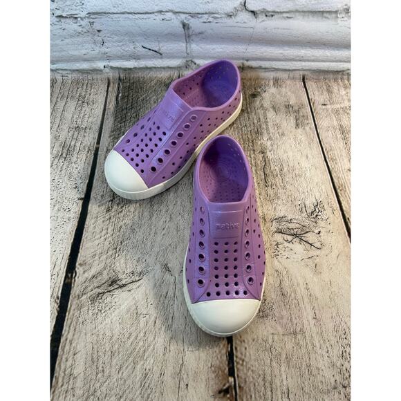 NATIVE Girl’s Purple Sparkle Jefferson Slip-On Sneakers / C10 - Picture 1 of 9